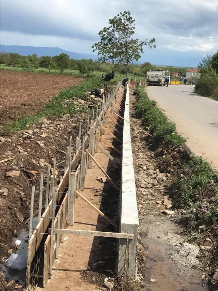 Inspektimi i punimeve të kanaleve të ujitjes