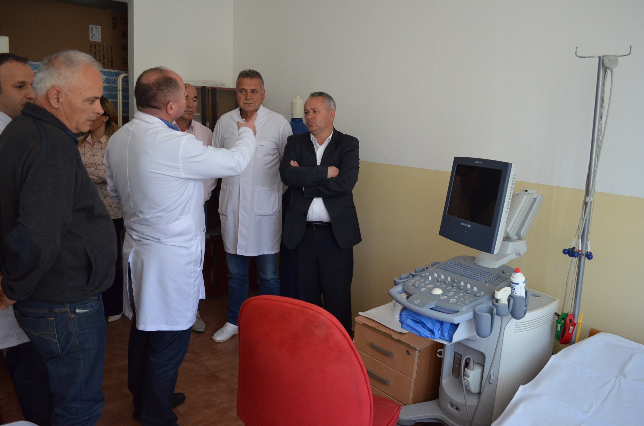 Komuna e Junikut falë donatorëve dhe bashkatdhetarëve bëhet me pajisje të ultrazërit