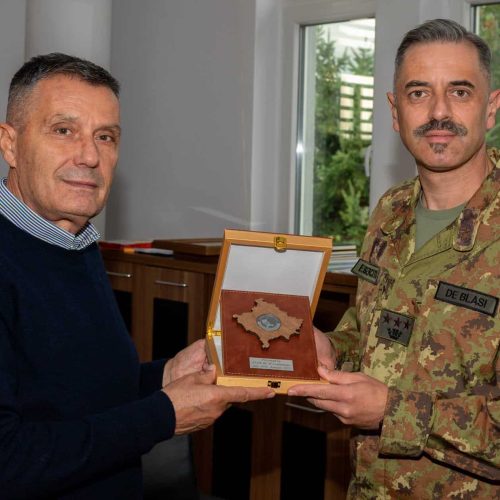Kryetari i Komunës së Junikut, z. Ruzhdi Shehu, priti sot në takim në ambientet …